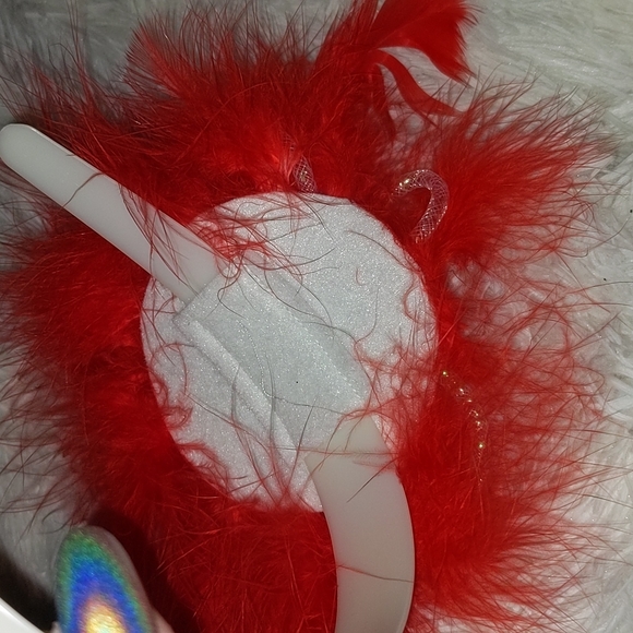 ❤️ White Headband Red Feather Rose Fascinator FREE With Any Bundle - Picture 7 of 12